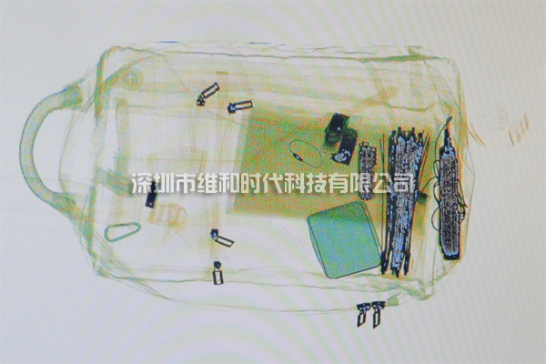 XIS进口X光机背包扫描展示图